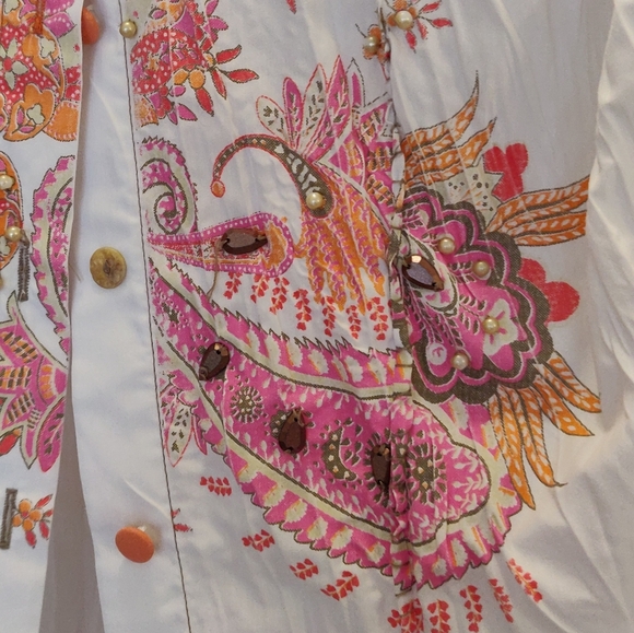 BIBA (Germany) White Formal Shirt with Floral print and beads decoration - Picture 4 of 9